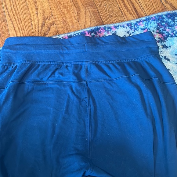 Iululemon Ready to Rulu Joggers - Picture 5 of 6